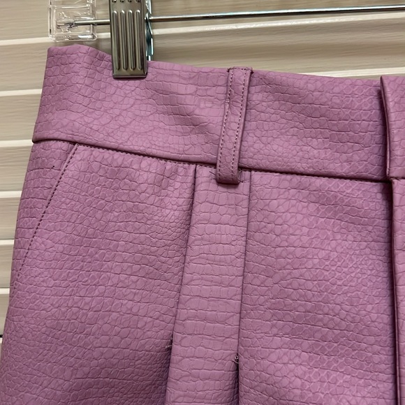 Sincerely Ours Croc Leather, High Waisted, Paper Bag Short in Lilac Croc, Size M - Picture 3 of 17